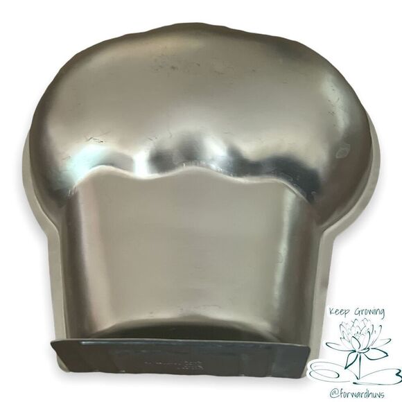 Wilton Cupcake Cake Pan - Picture 1 of 7